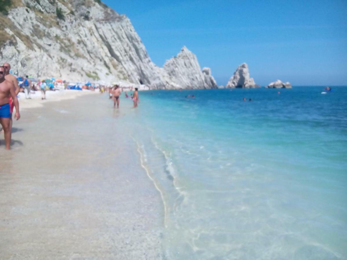 Affittacamere Tory Sirolo Exteriér fotografie
