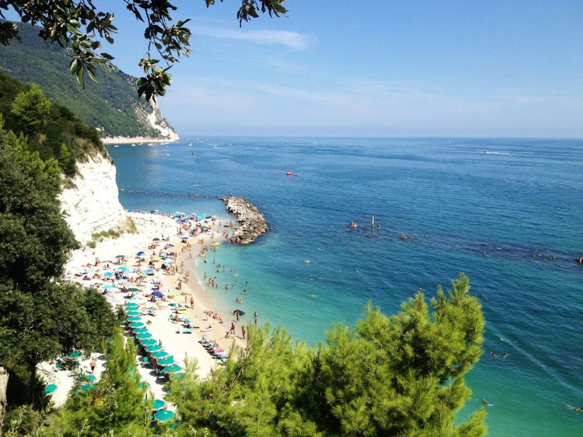 Affittacamere Tory Sirolo Exteriér fotografie